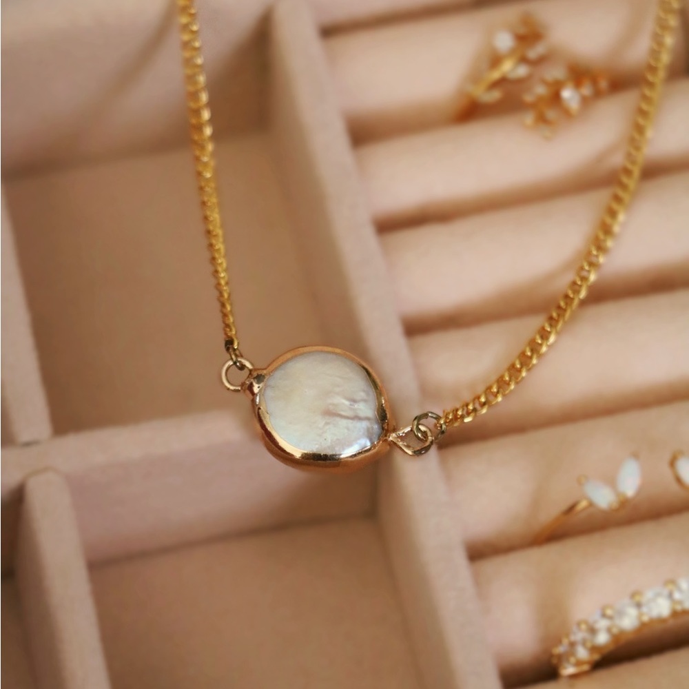Gold Pearl Necklace